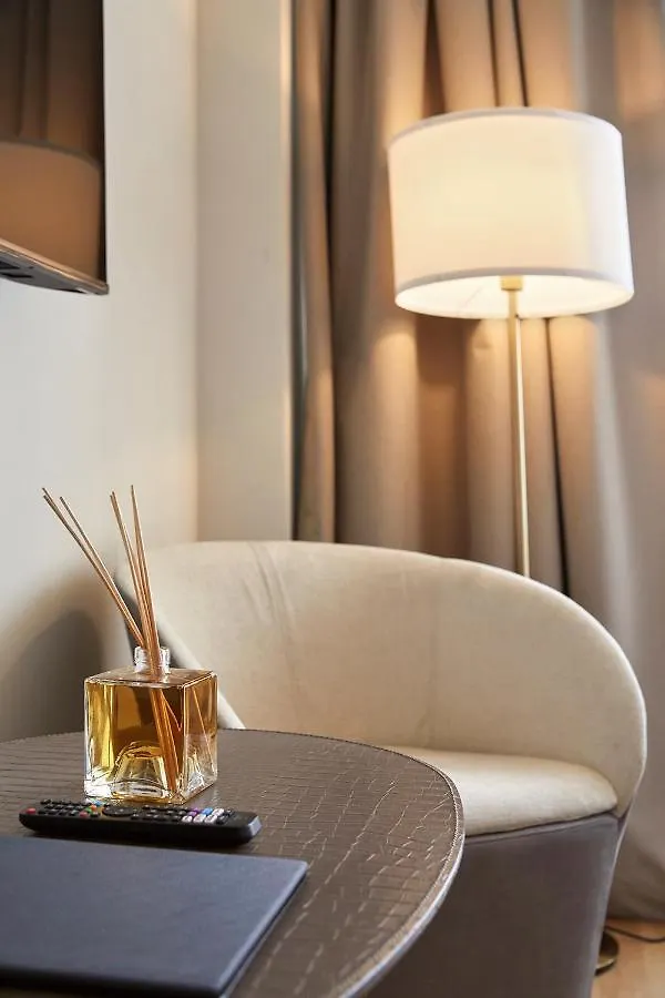 Prestige Boutique Aparthotel -Piazza Duomo Milão Apartamento