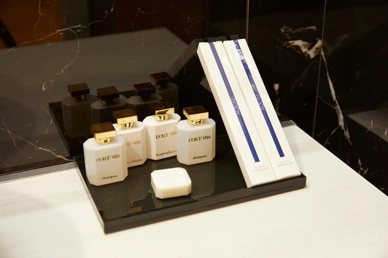 Prestige Boutique Aparthotel -Piazza Duomo Milano Lägenhet