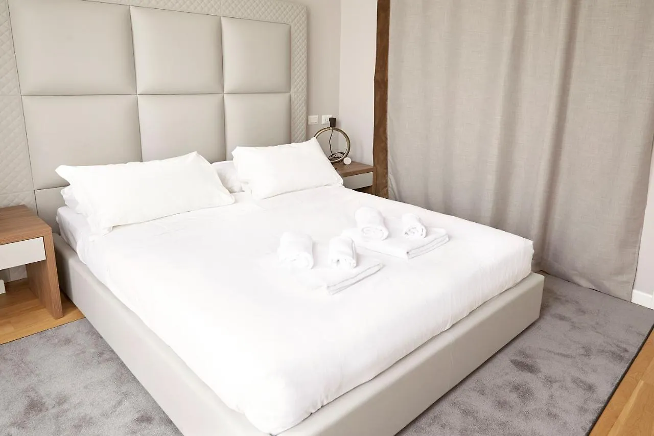 Prestige Boutique Aparthotel -Piazza Duomo Milán 0*,  Italia