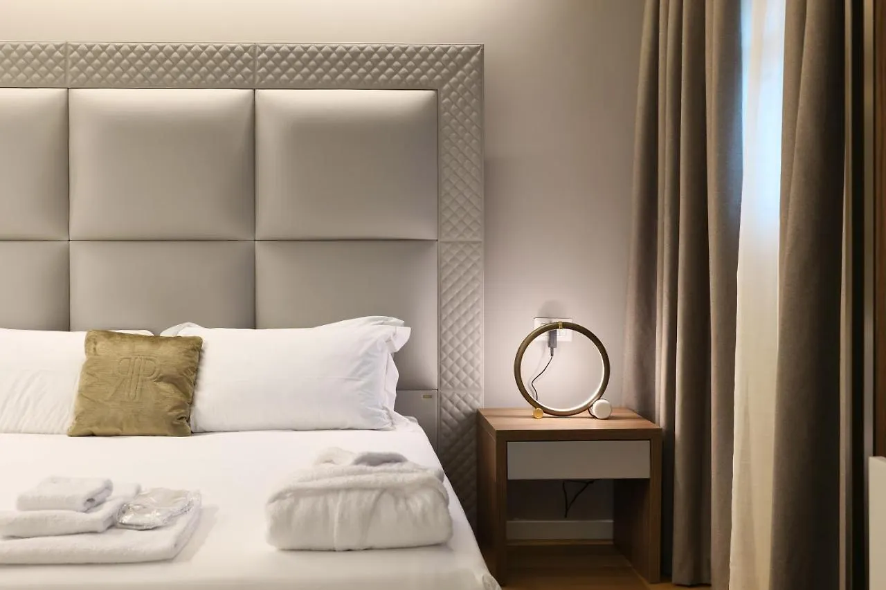 Prestige Boutique Aparthotel -Piazza Duomo Milán Italia