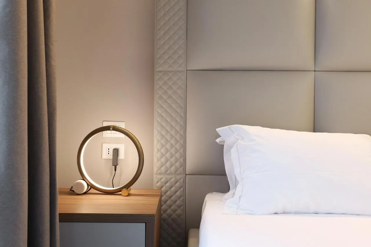 Prestige Boutique Aparthotel -Piazza Duomo Milán Apartamento